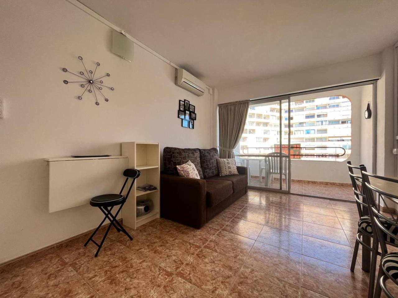 Estudio Con Tres Piscinas Comunitarias Y Pista De Tenis Roses Esterno foto